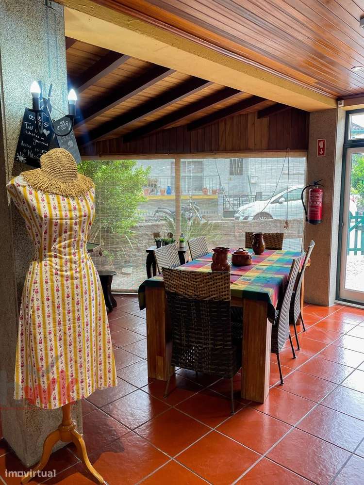 Casa Rustica 6 Suítes + 6 Apartamentos - Licença AL-17