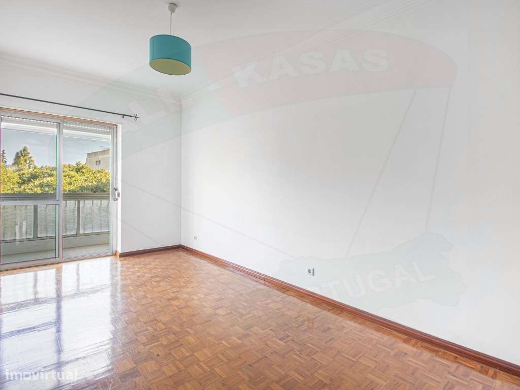 Duplex T4 junto Portas Benfica, ou permutamos - Grande imagem: 4/14