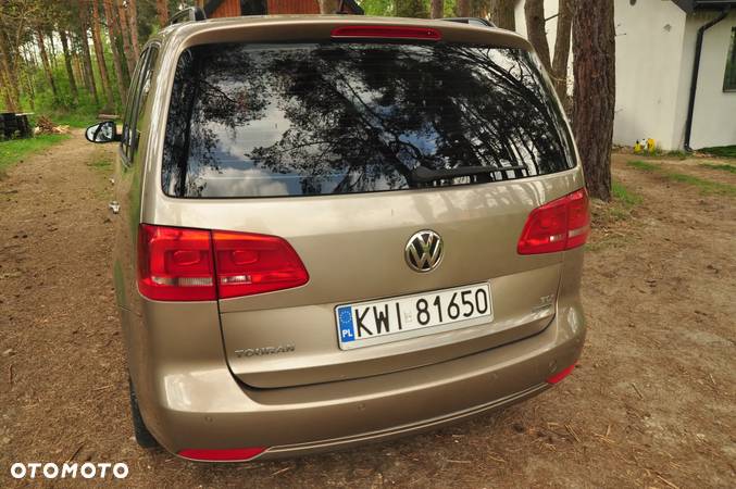 Volkswagen Touran 1.6 TDI DPF BlueMot Comfortline - 11