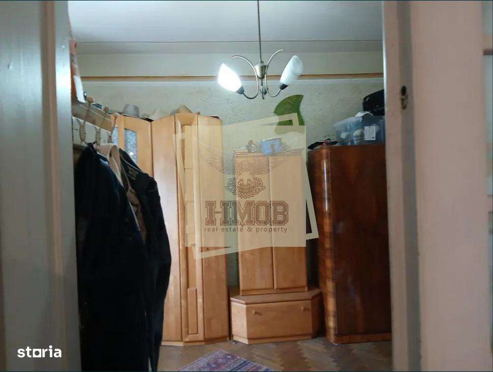 Casa cu 6 camere direct la strada pe Calea Dumbravii-5