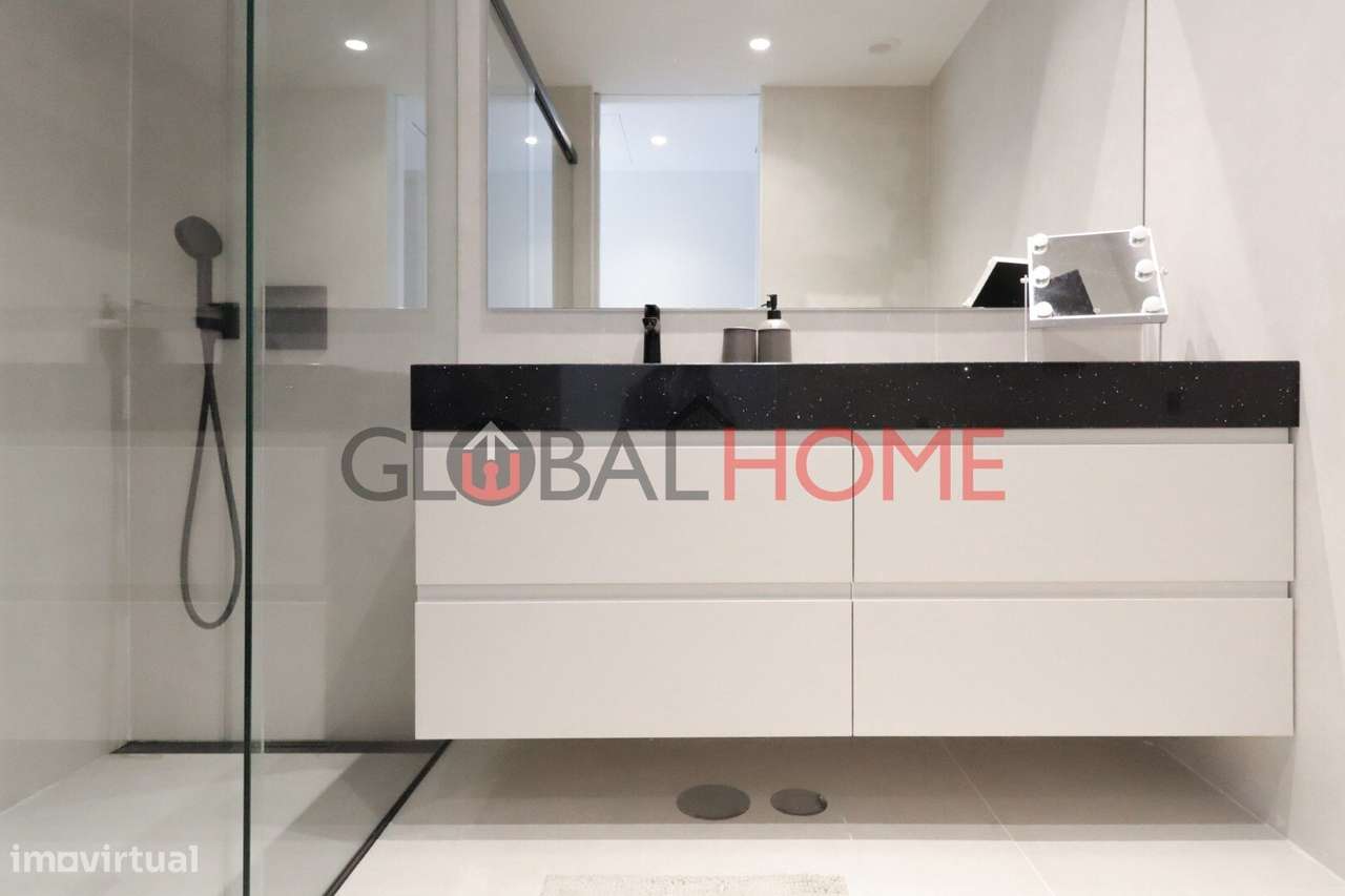 Moradia T5 com piscina na Quinta das Luzes-37