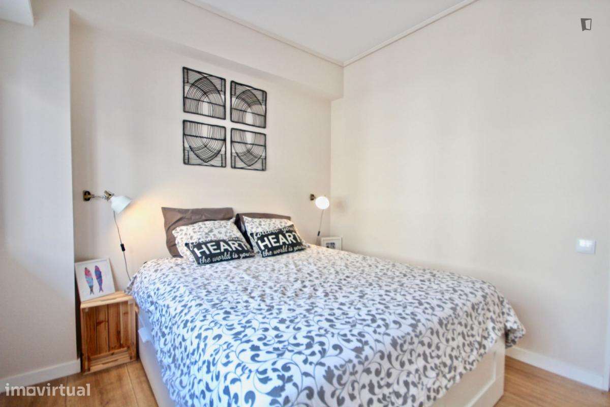 Apartamento com 1 quartos - localizado em Princípe Real Lisbon - Grande imagem: 3/10