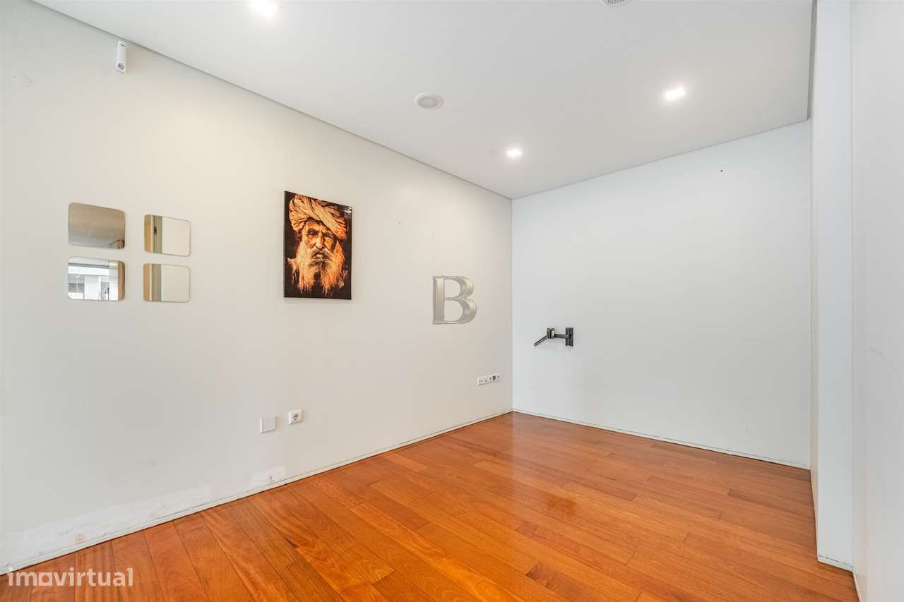 Moradia T4 Venda em Oliveira, São Paio e São Sebastião,Guimarães-10