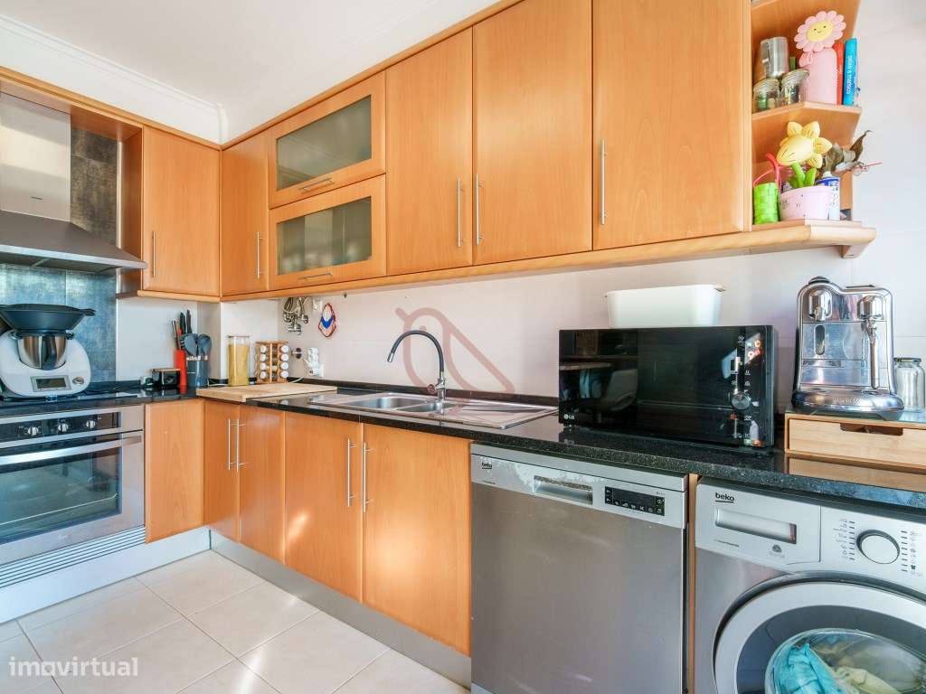 T3 com Terraço Envolvente e Garagem de 70 m² | Casais Castelo, Riachos-11