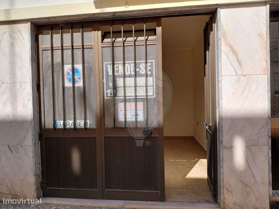 Garagem  para venda - Grande imagem: 2/3