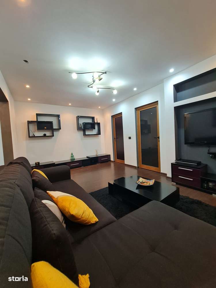 Vanzare apartament 2 camere, in Galati, Tiglina 1, parter cu gradina - Imagine principală: 3/8