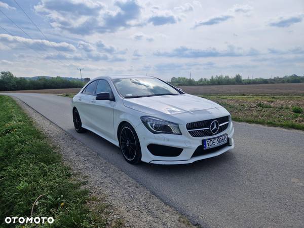 Mercedes-Benz CLA 200 7G-DCT AMG Line - 2