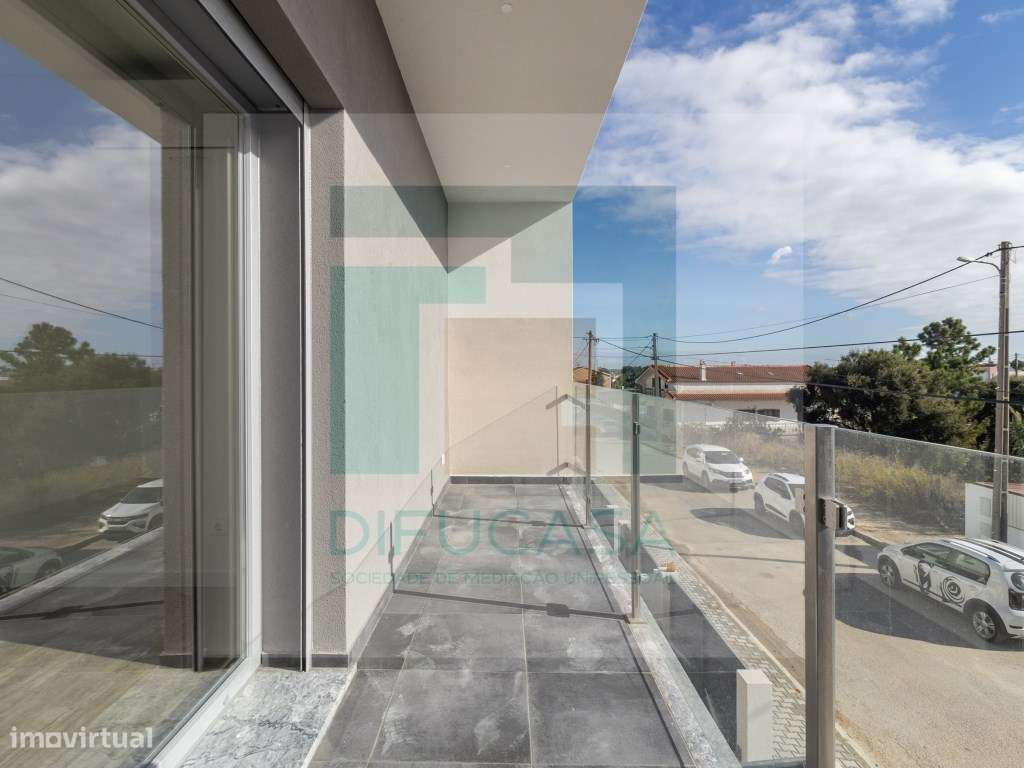 Moradia Geminada T3 + escritorio-35