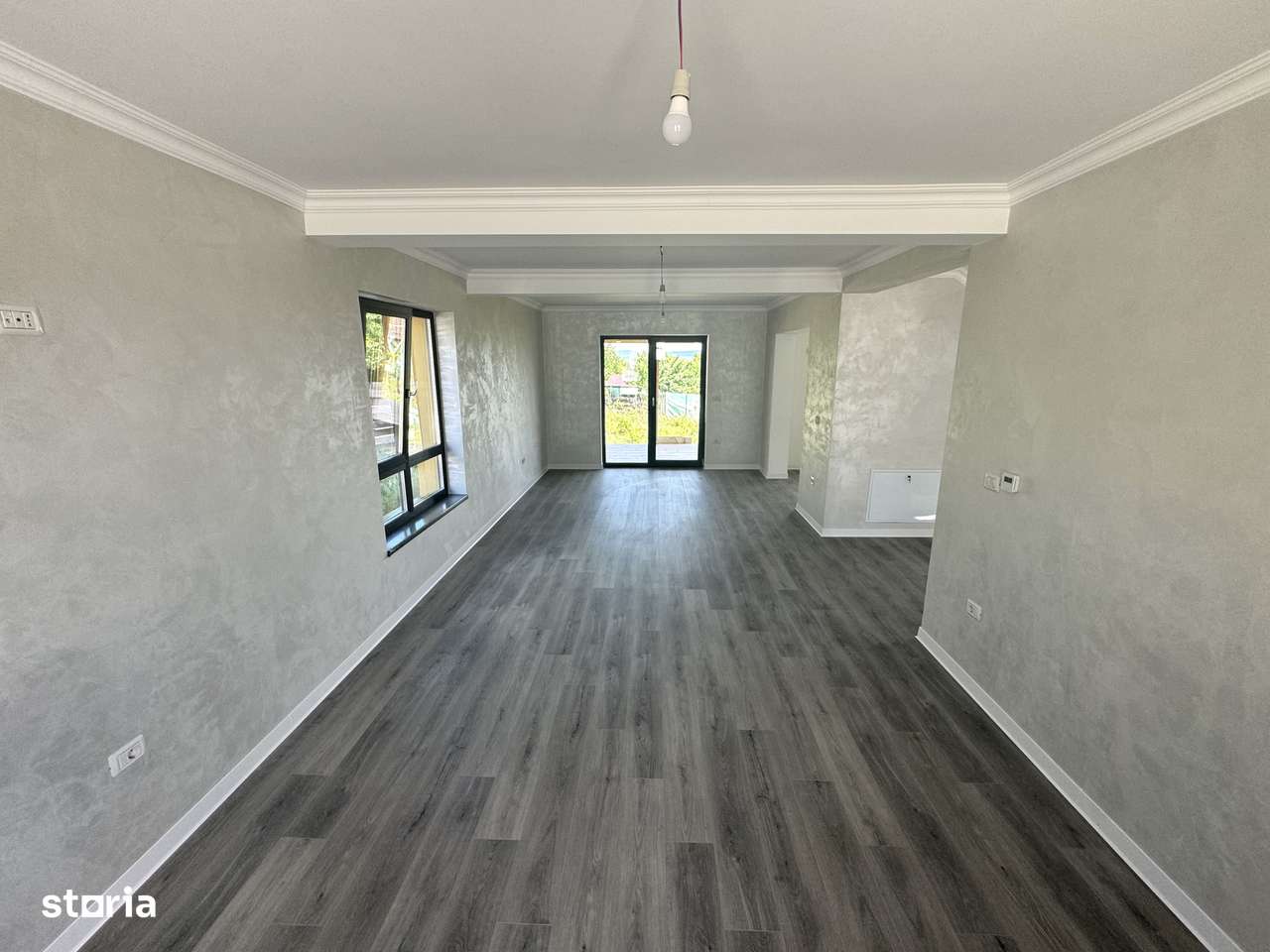 CANALIZARE!ASFALT!Încălz în pard!Vila 4 camere Valea Adanca(Miroslava) - Imagine principală: 3/10