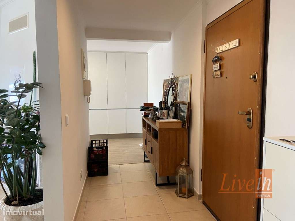 Apartamento T1 Renovado na Ericeira-8