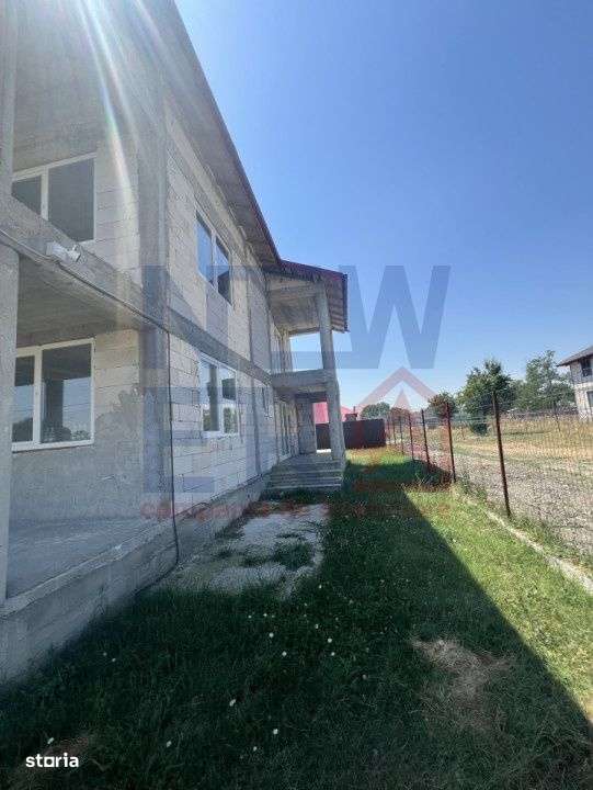 VILA DE VANZARE CORBII MARI - Imagine principală: 2/6