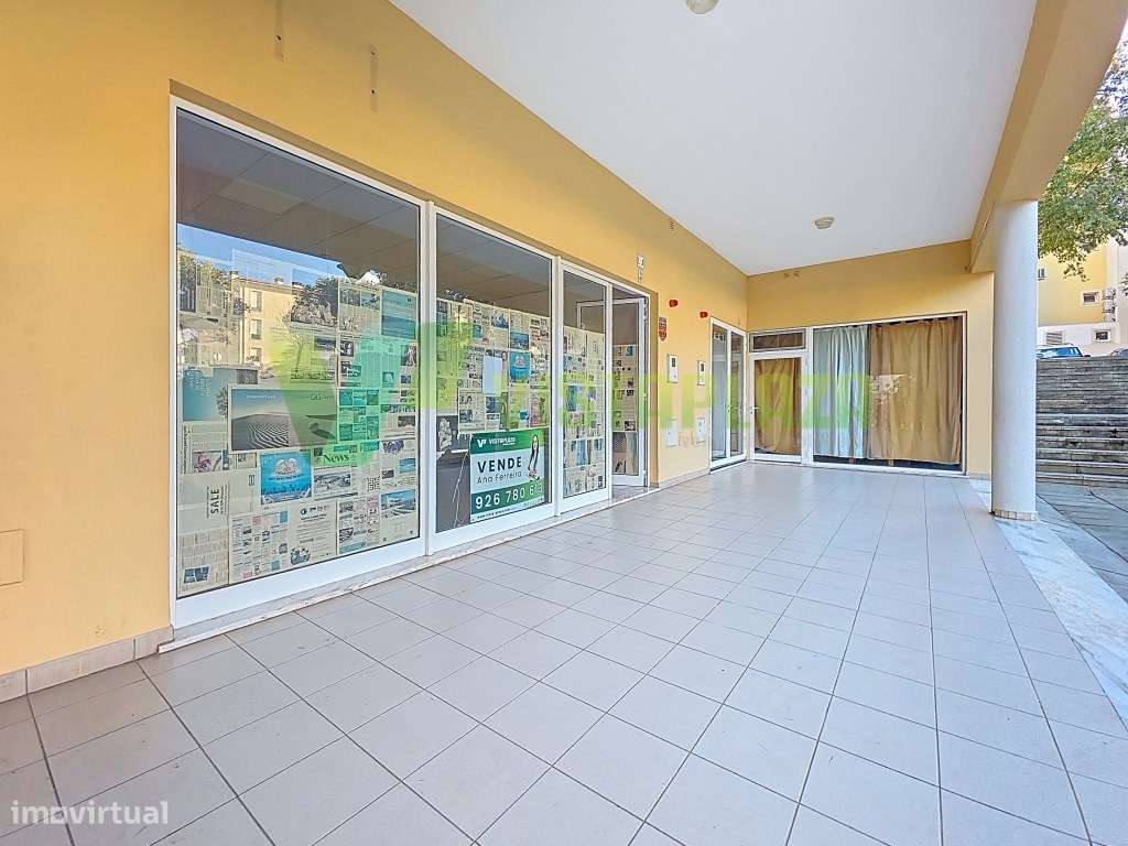Loja para Comércio em Portimão - Pronta a Funcionar - Grande imagem: 4/23