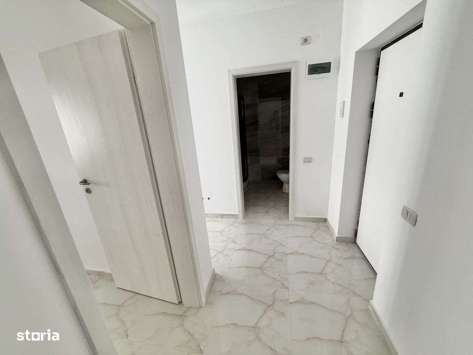 Garsoniera cartier Militari Residence - mutare imediata!! - Imagine principală: 4/10