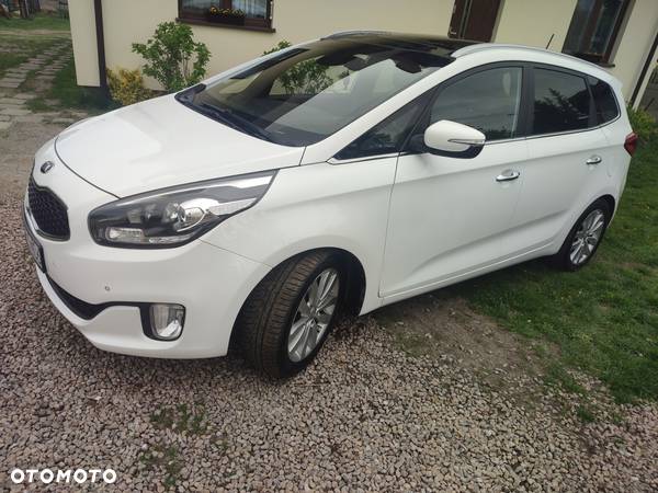 Kia Carens 1.7 CRDi M 7os - 16