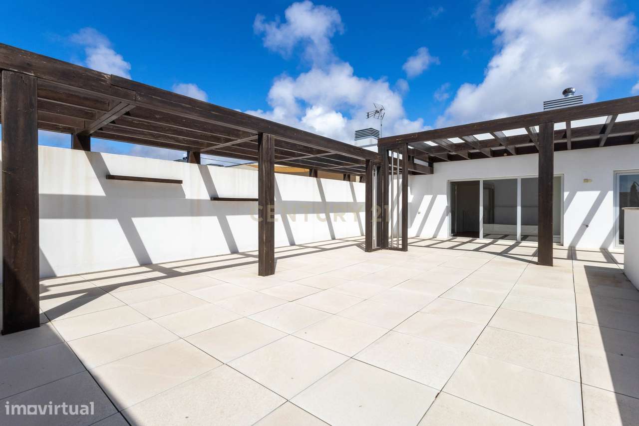 T4 Duplex com vista mar em Espinho-39