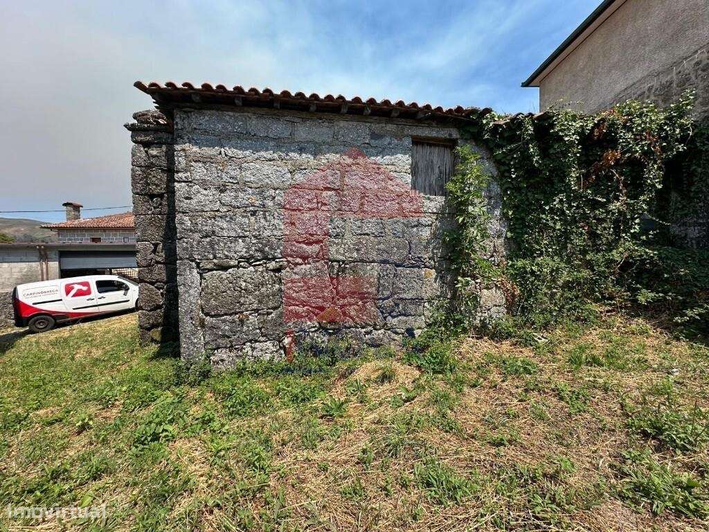 Moradia para restauro, Aboim da Nóbrega - Grande imagem: 3/14