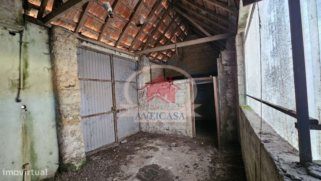 Moradia antiga para recuperar e expandir-14