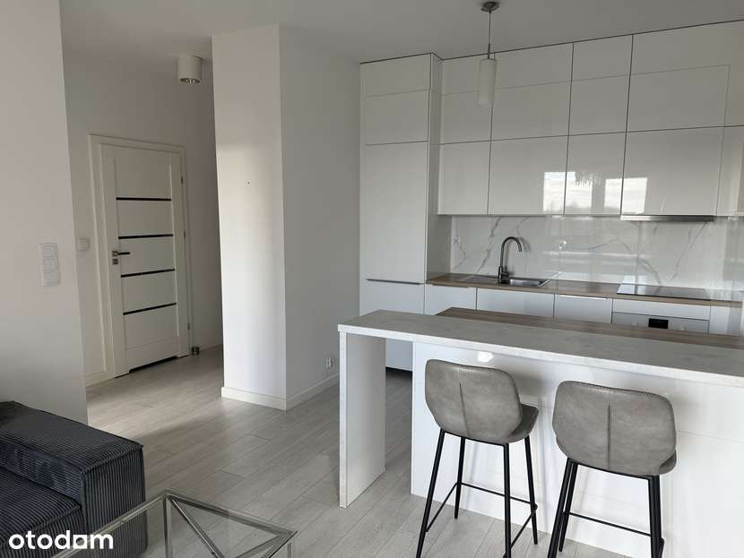 2-pokojowe mieszkanie z balkonem| komórka lokatorska| miejsce postojow - Pełny obrazek: 4/10