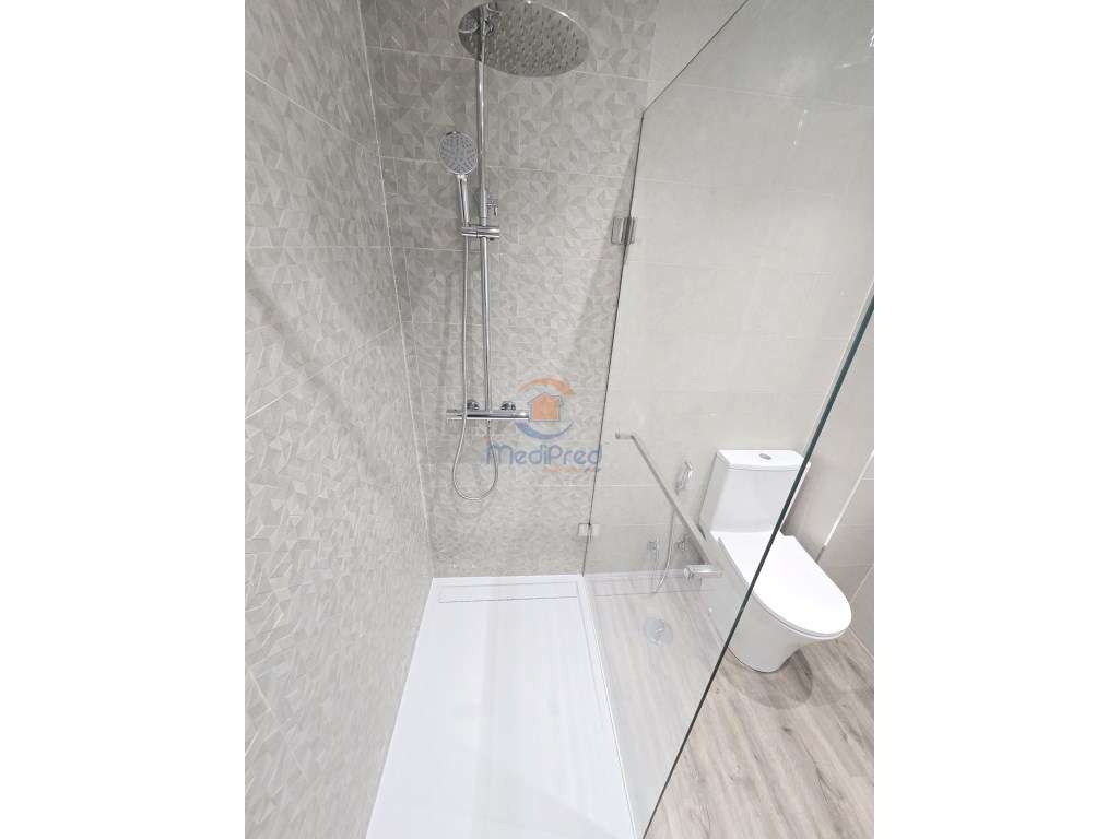 Apartamento T3 Remodelado | Arroja, Odivelas-11