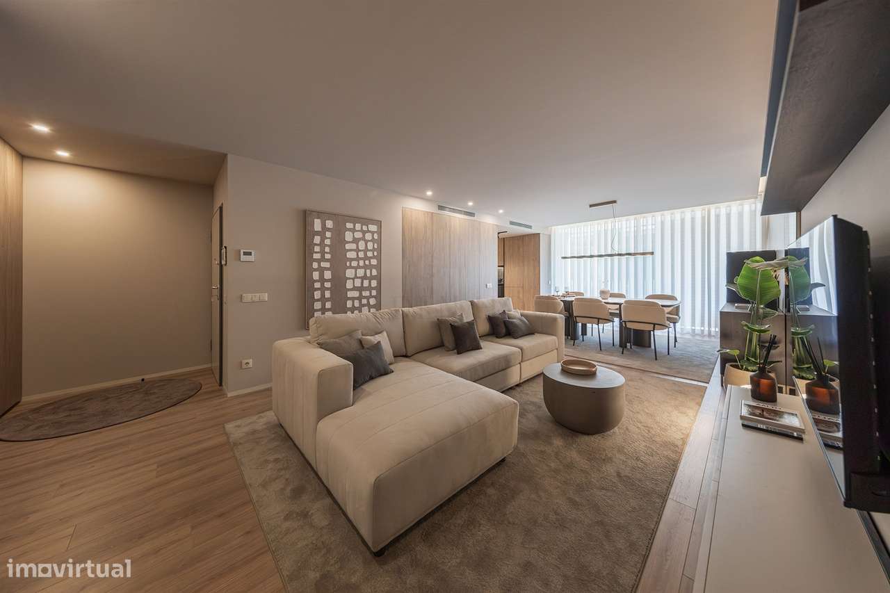 Vess Living Guimarães | T4 com 2 Suites e Closet - Grande imagem: 2/42