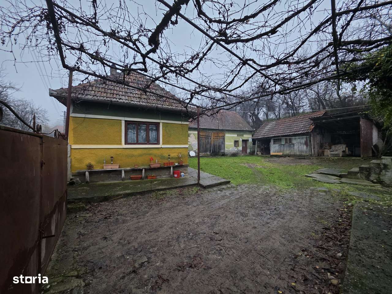 Casă tradițională în localitatea Vărmaga, județul Hunedoara-5