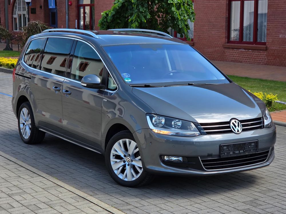 Volkswagen Sharan II 2.0 TDI DSG BlueMotion Technology Life 2013