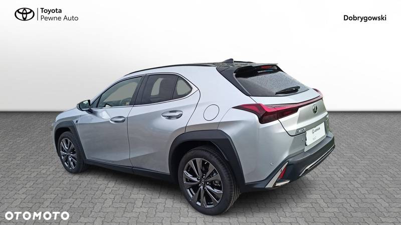 Lexus UX - 3