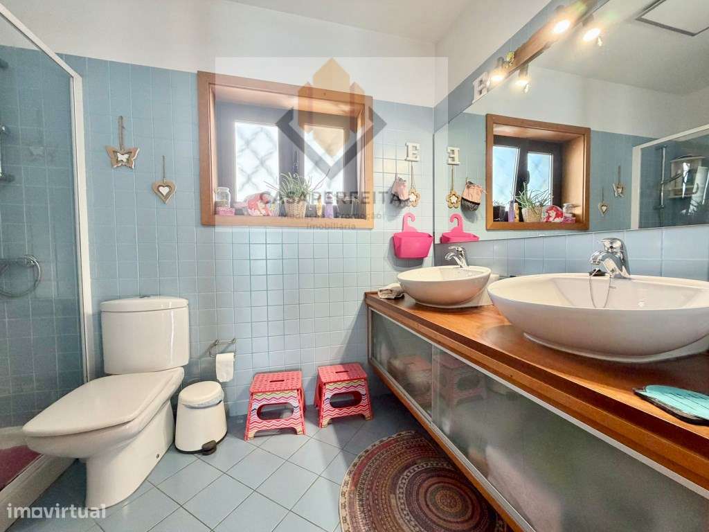 Luminosa Moradia T3+1 de 4 Frentes com Jardim, Escritório e Anexo -...-19