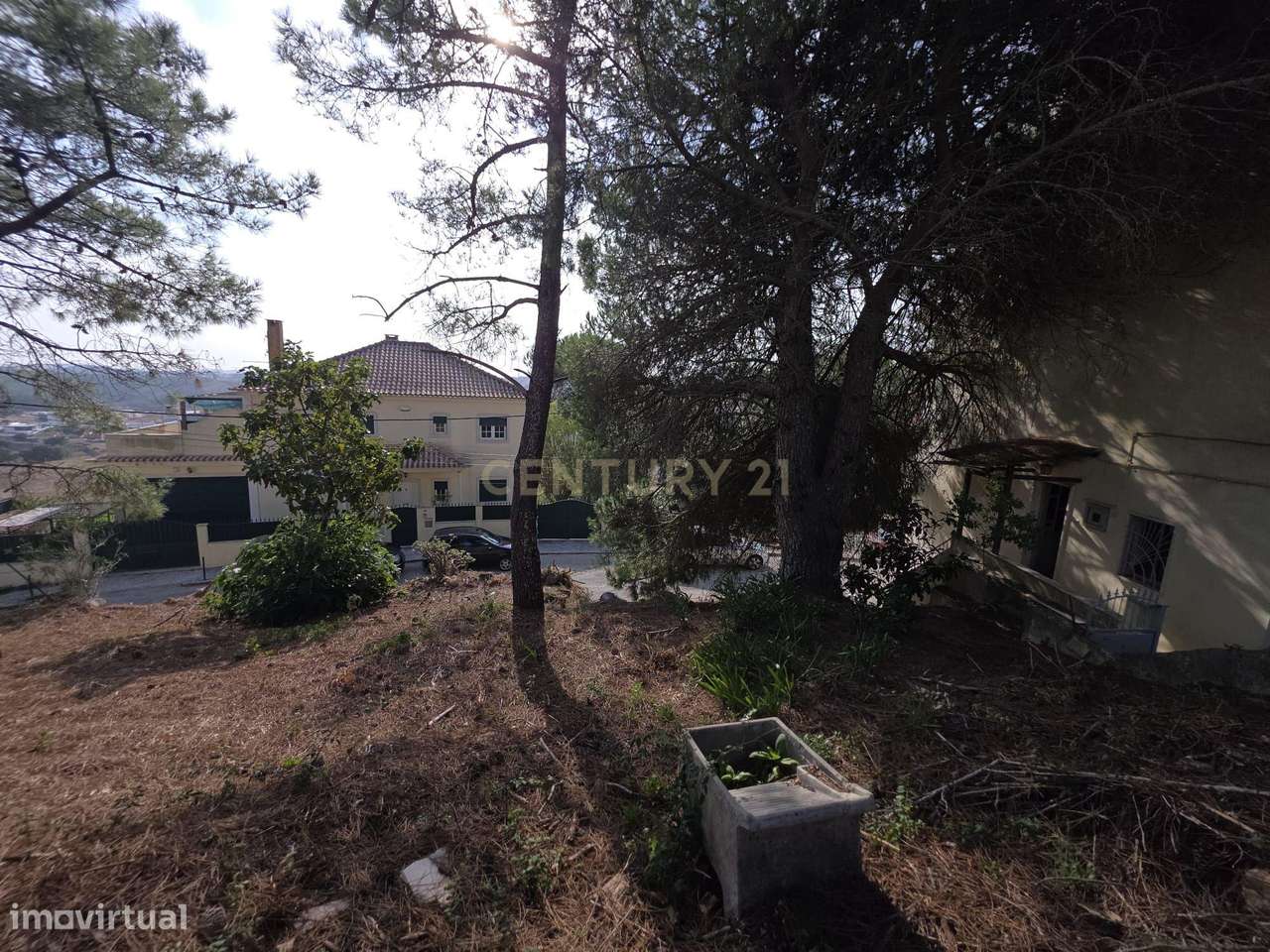 TERRENO URBANO COM 460 m² E VISTA FANTÁSTICA – CANEÇAS-1