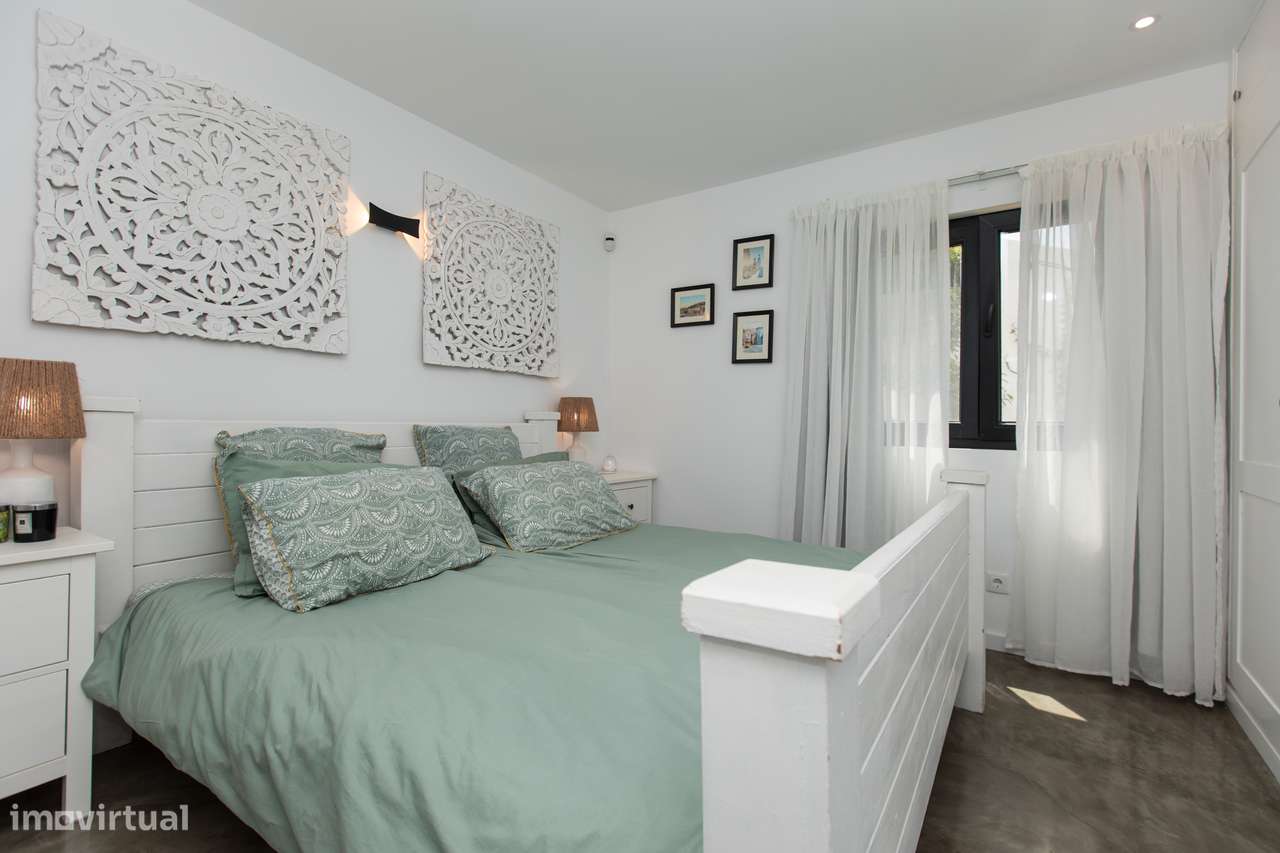 Moradia isolada terreno de 811m2 piscina jardim Sesimbra-26