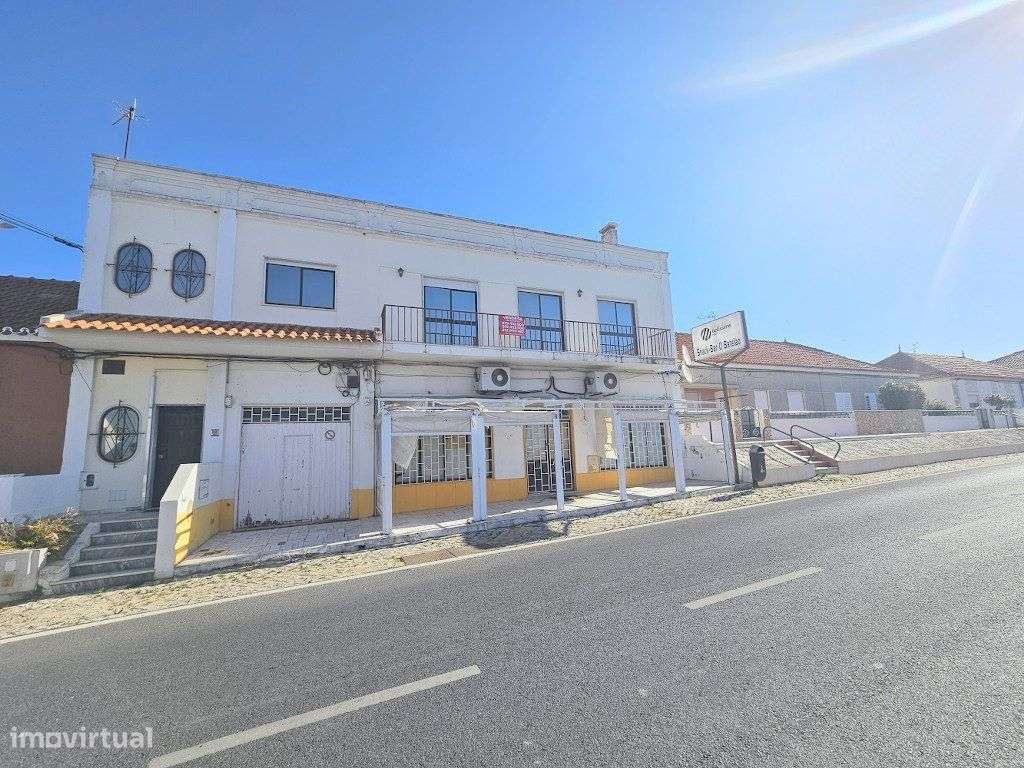 Apartamento T4 Central  Gaio Rosário-25