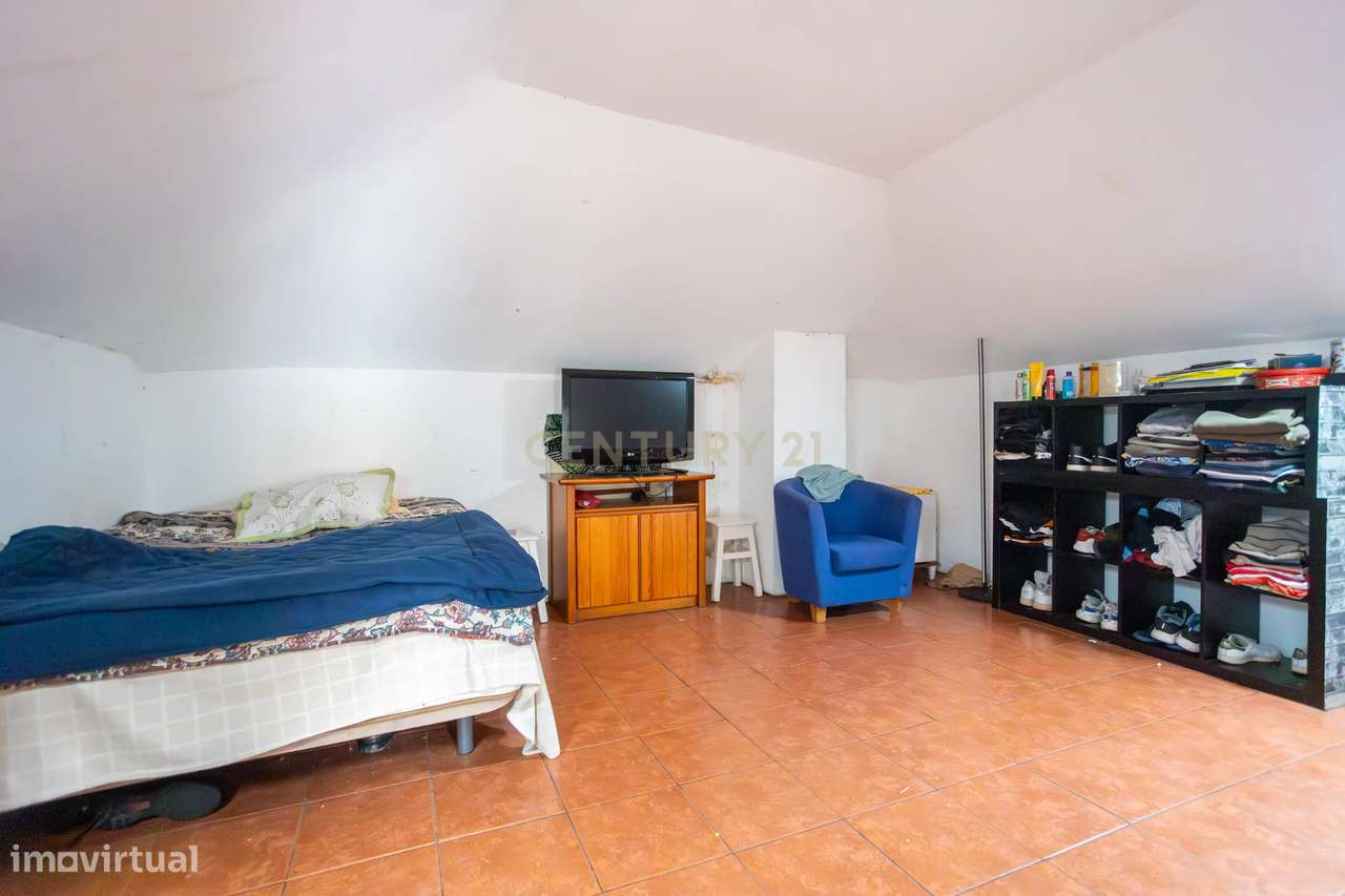 Moradia T3 Independente em Lote de 385 m² – Quinta do Conde, Sesimbra-19