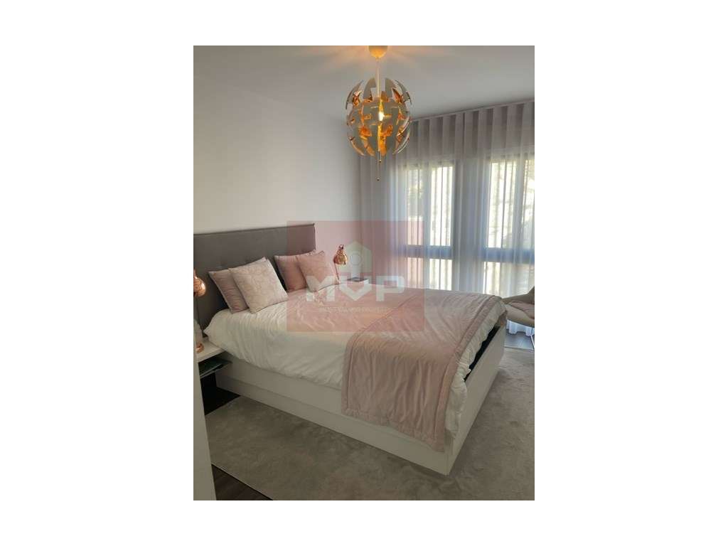 T3 renovado próximo do mercado de Faro-15