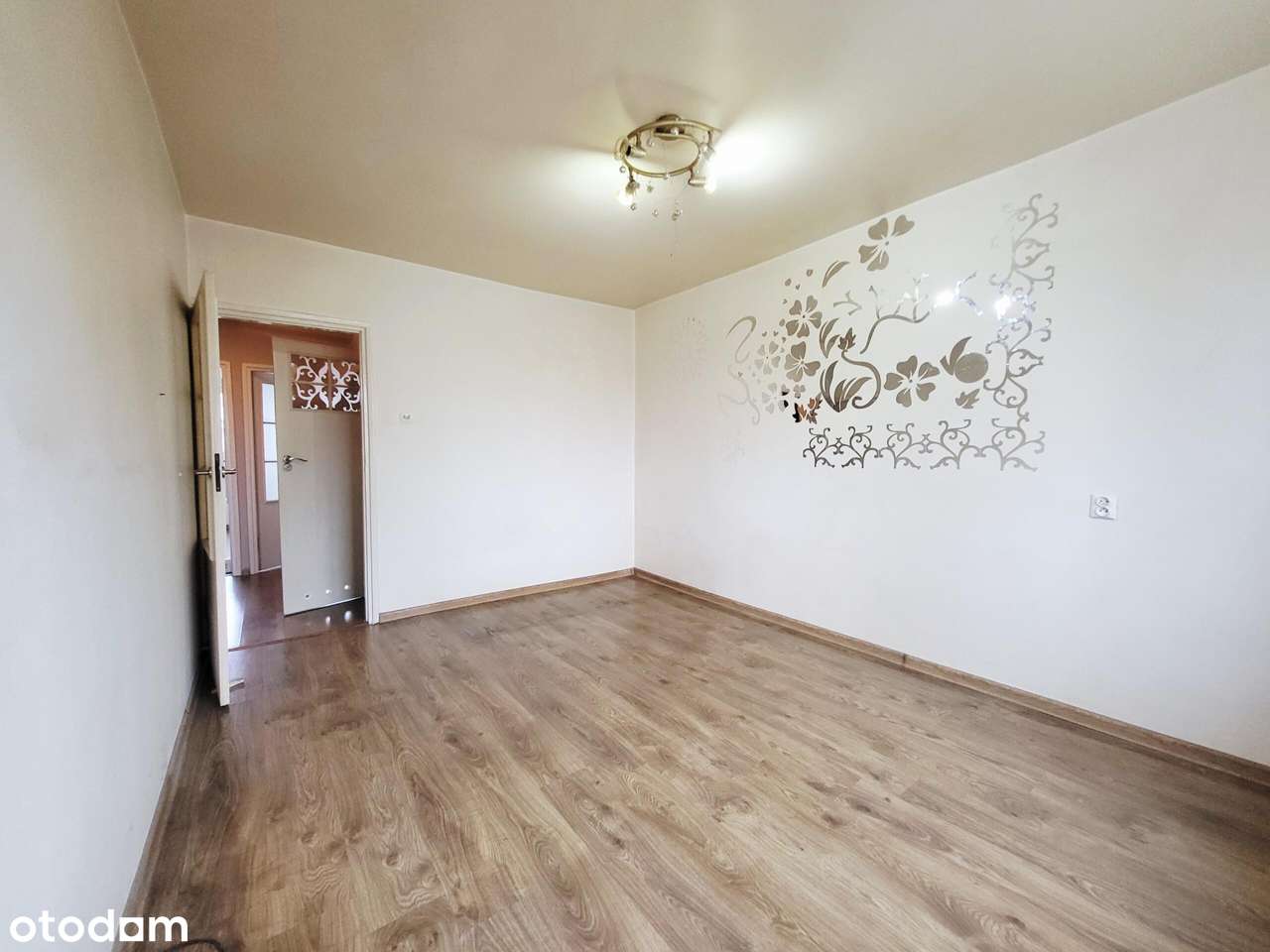 Dwustronne 3 - pokojowe  z potencjałem  na sprzedaż-2