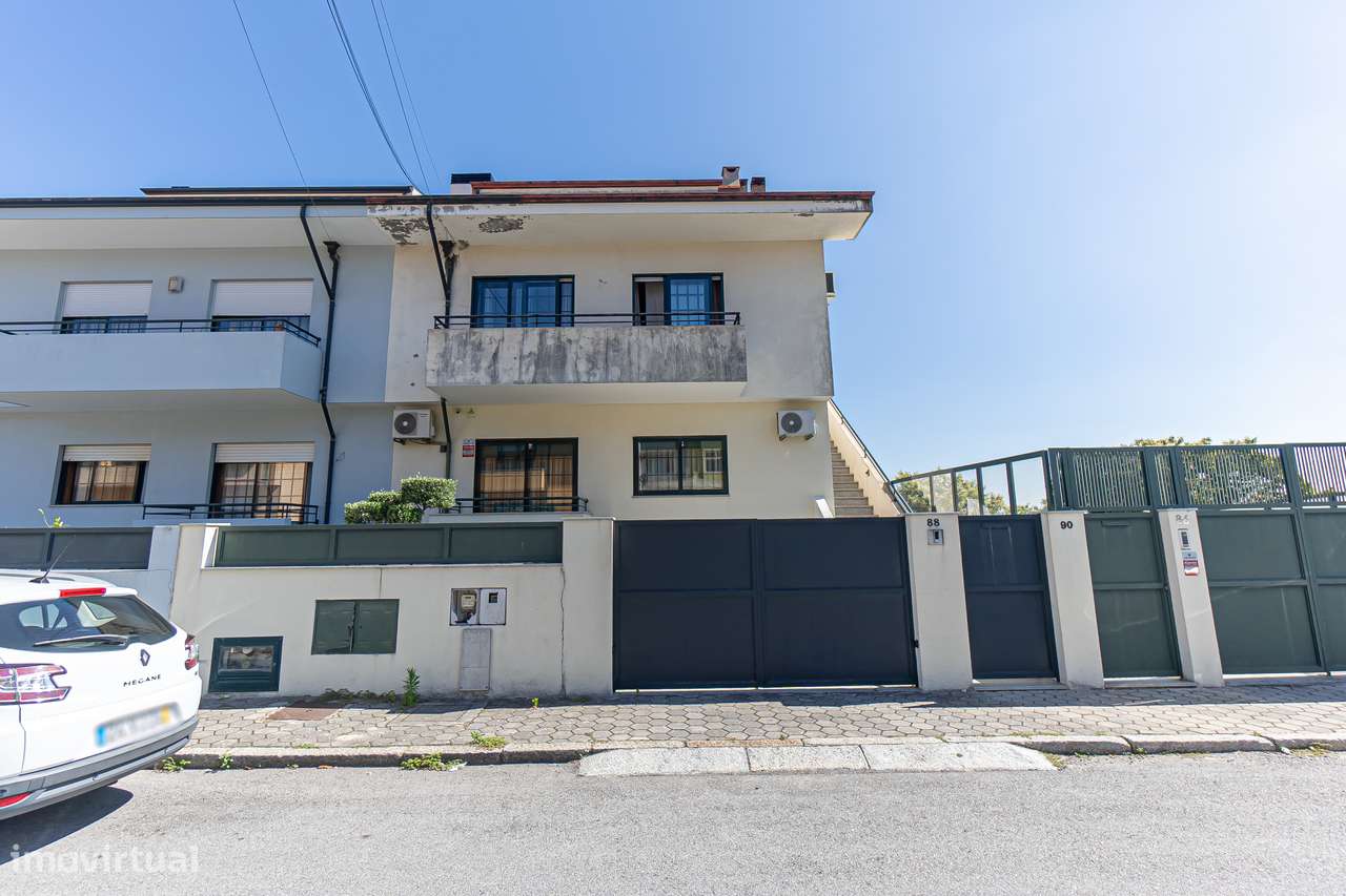 Andar Moradia T3 Duplex em Pedroso-17