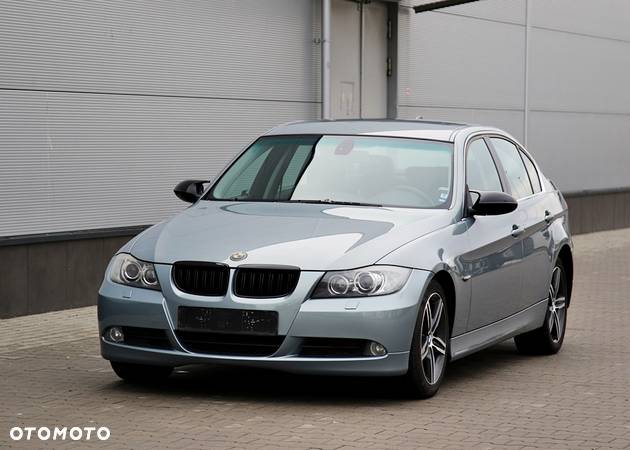 BMW Seria 3 325i - 13