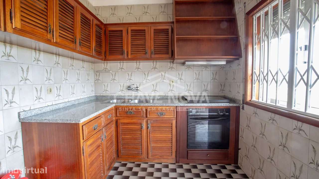 PS - Moradia T3, inserida num terreno com 1500m²-20