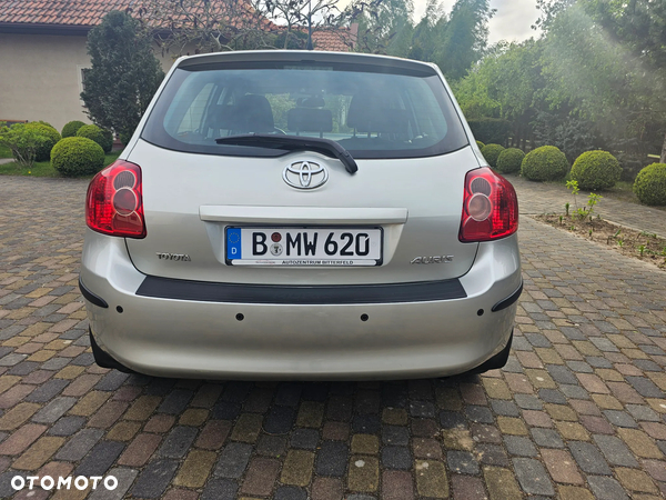 Toyota Auris 1.6 VVT-i Premium MM - 14