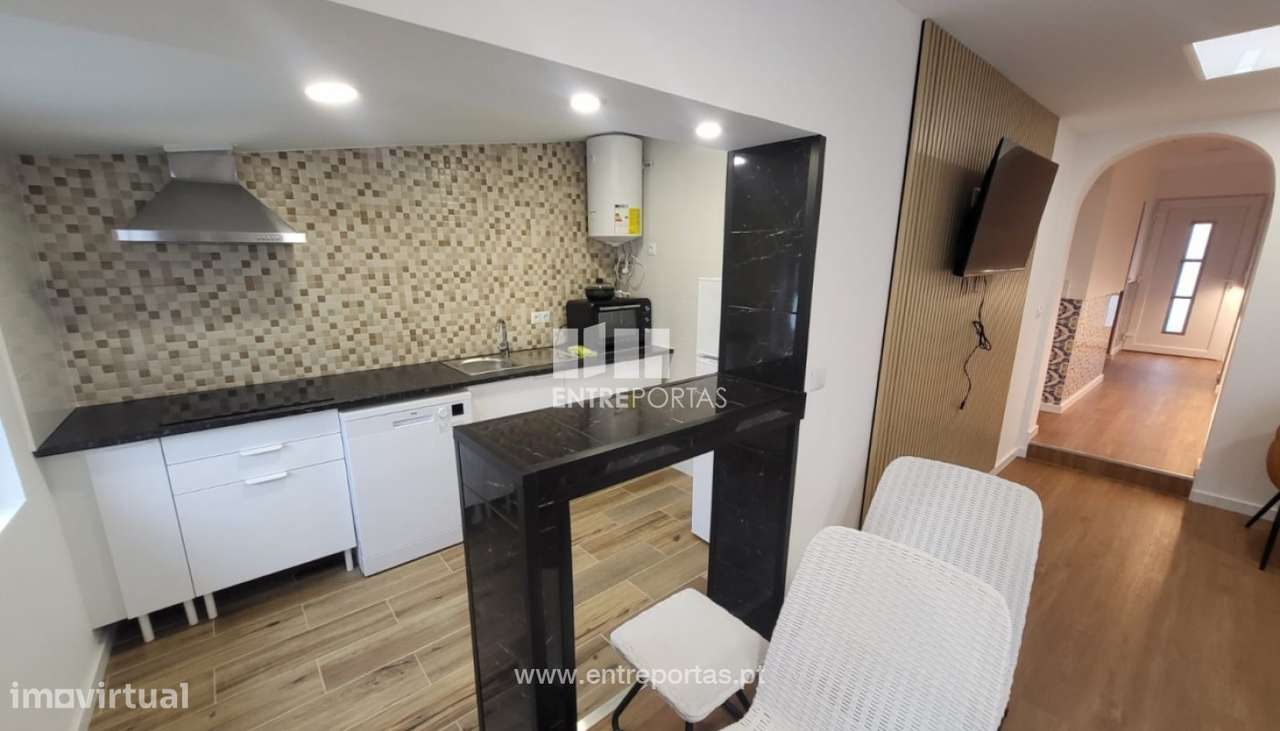 Venda de moradia térrea V2 c/ vista mar, Areosa, Viana do Castelo - Grande imagem: 4/27