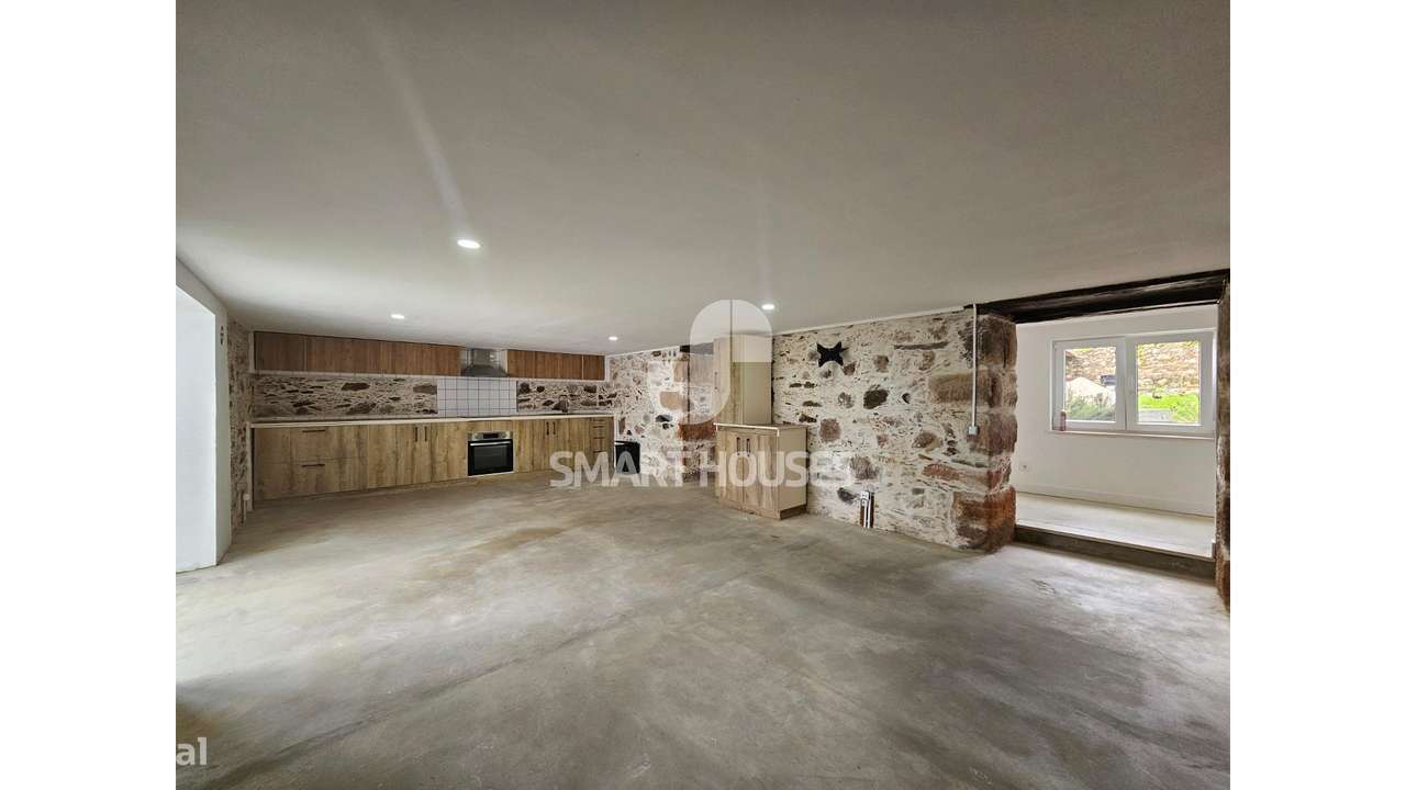 Moradia T3 Lombada (Poiares) c/ pátio-24