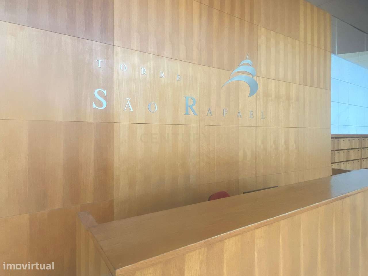 Apartamento T2 Duplex com vista rio em zona nobre de Lisboa - Grande imagem: 2/22