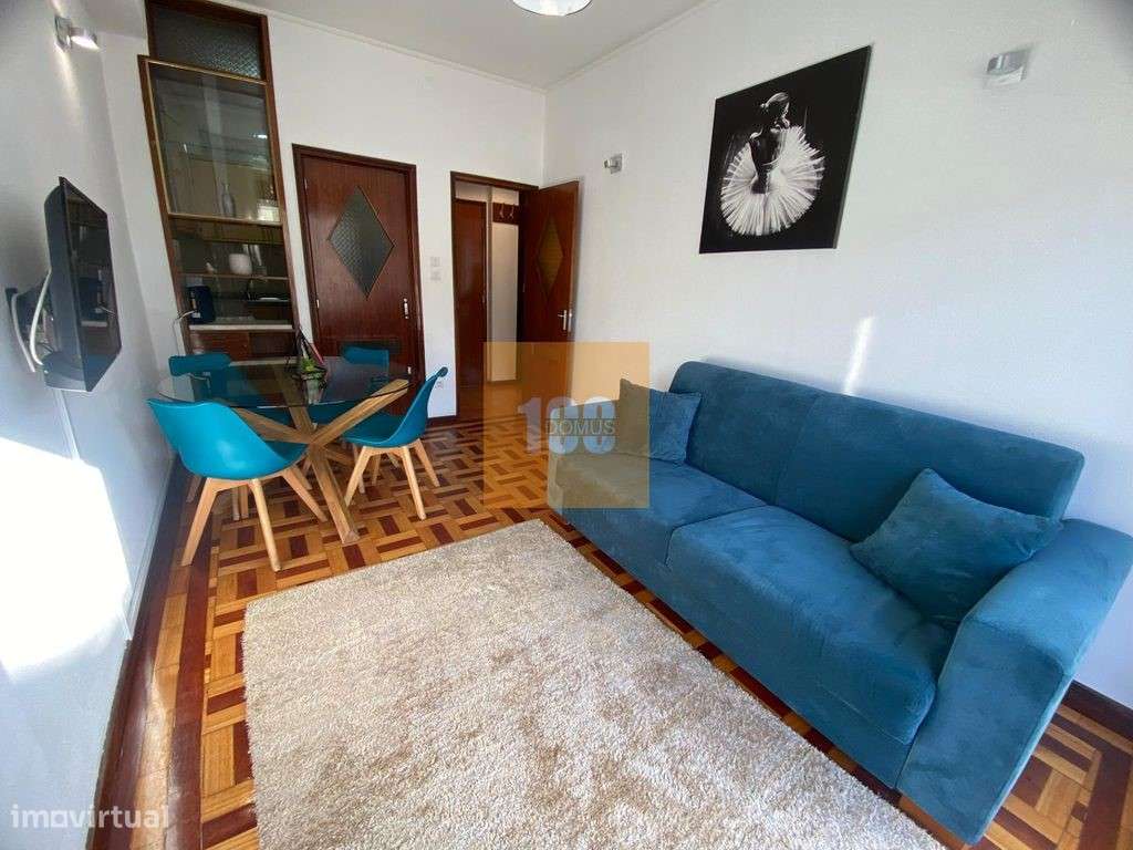 Apartamento T1 na Rua do Bonjardim - Grande imagem: 3/17