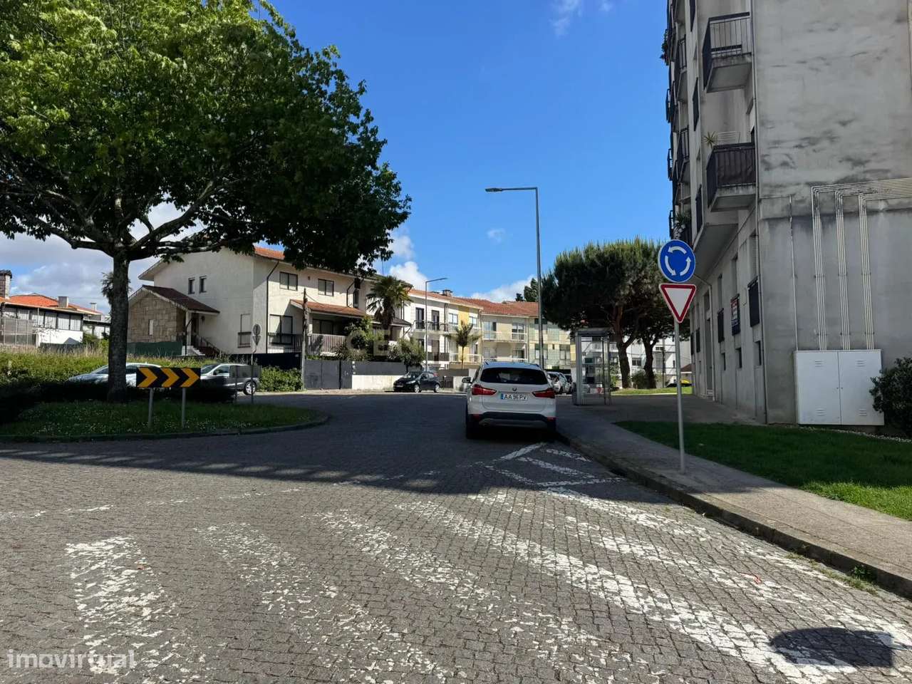 APARTAMENTO T4 DUPLEX NA PRAÇA PEDRA VERDE - ALDOAR-30