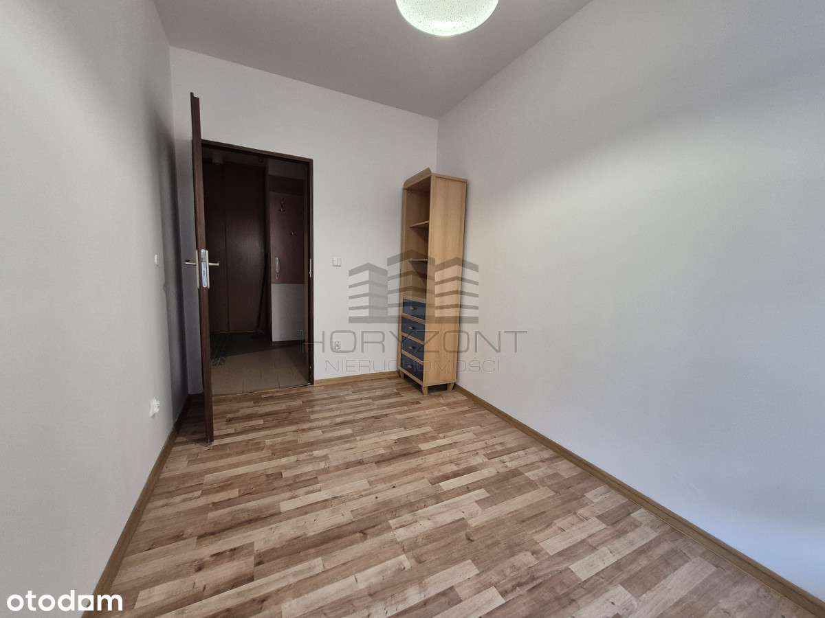 Przestronne mieszkanie z dużym balkonem + garaż-15