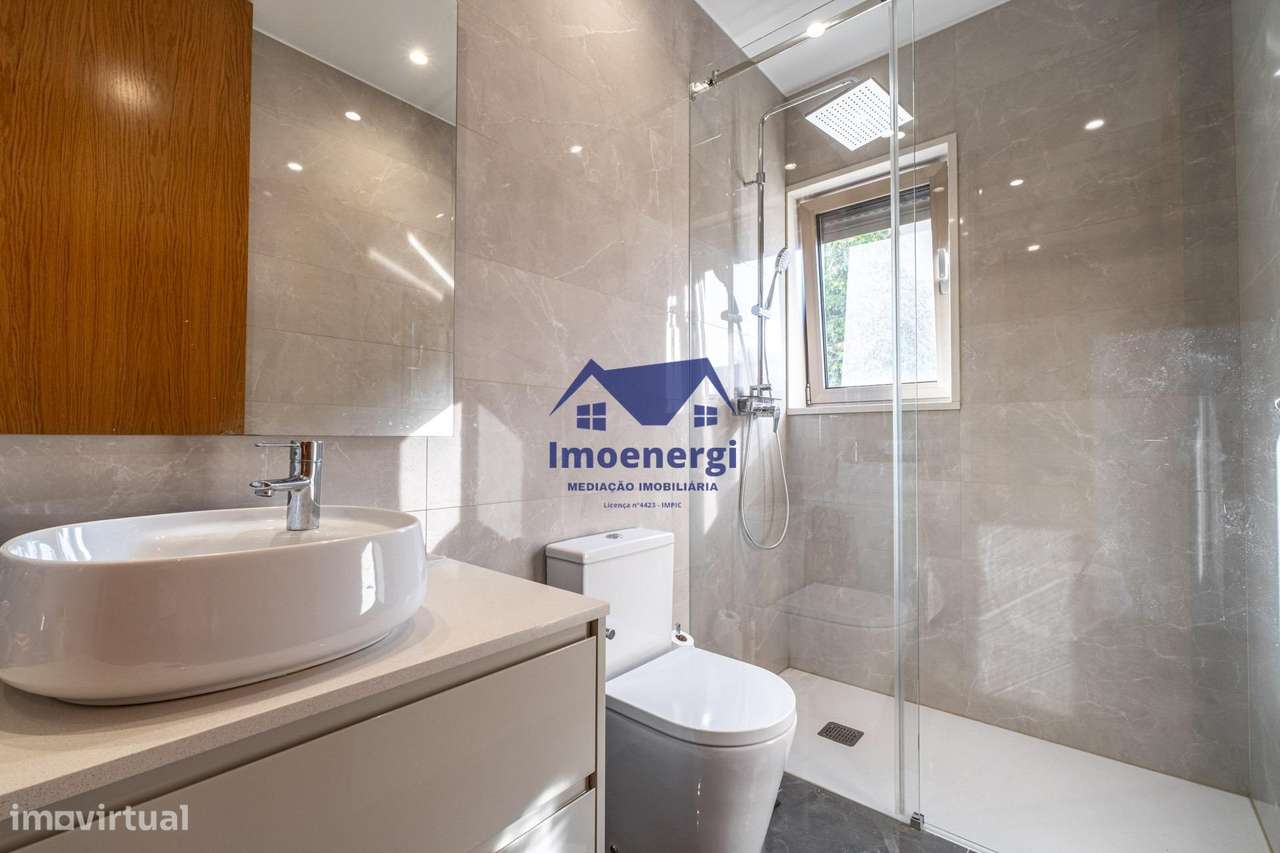 Excelente Moradia T4 de Luxo – 4 Frentes - Argivai-9