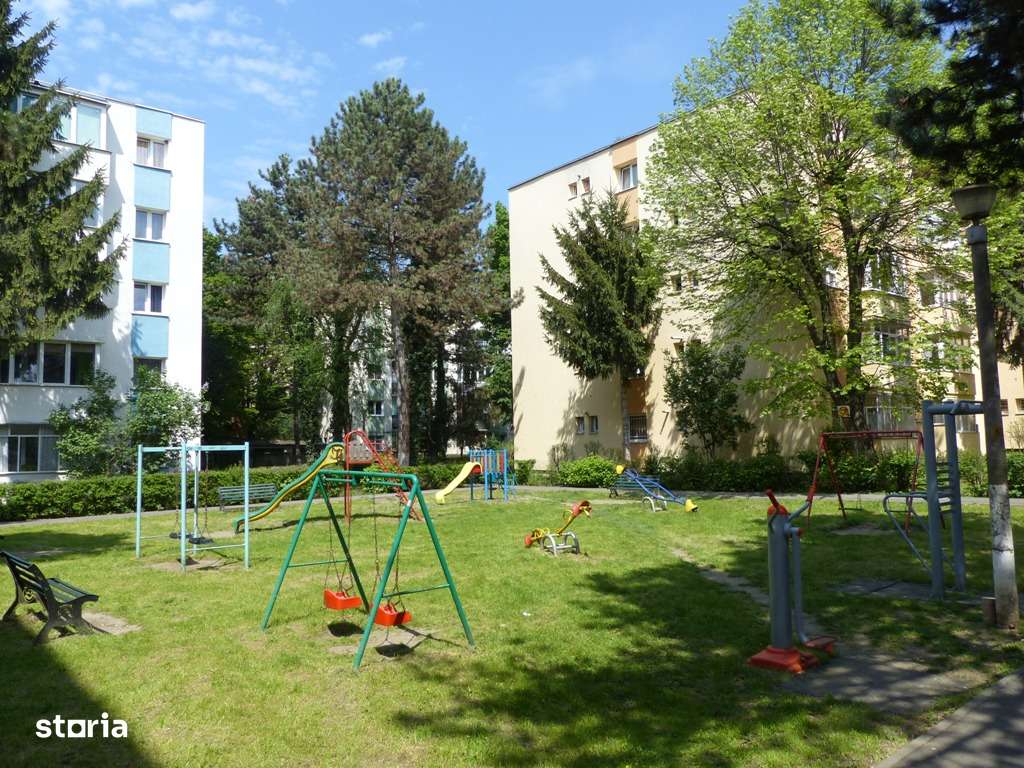 De vanzare ap. 3 camere, Tg. Mures, Zona Budai-8