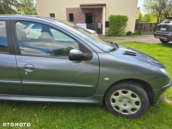 Peugeot 206 - 3