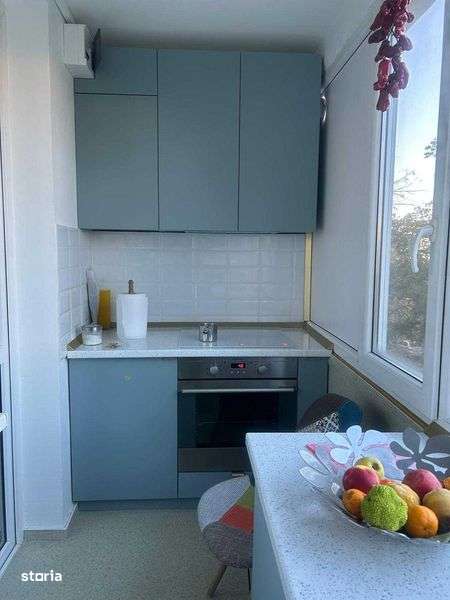 Apartament 3 camere transformat in 4, orientare V-E, luminos.