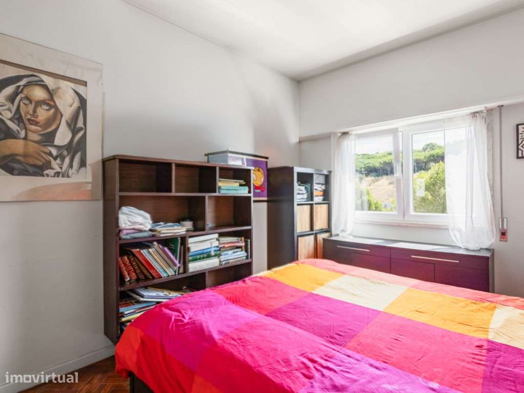 Excelente Apartamento T4 em MIraflores-25