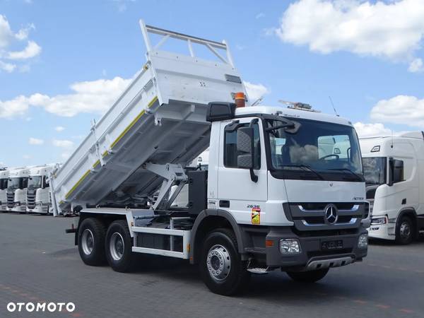 Mercedes-Benz ACTROS 2636 / 6 X 4 / WYWROTKA 3 STRONNA / HYDROBURTA / AUTOMAT / EURO 5 / - 2